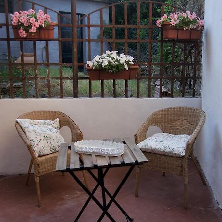 Casa Di Canfreo Lari Buitenkant foto