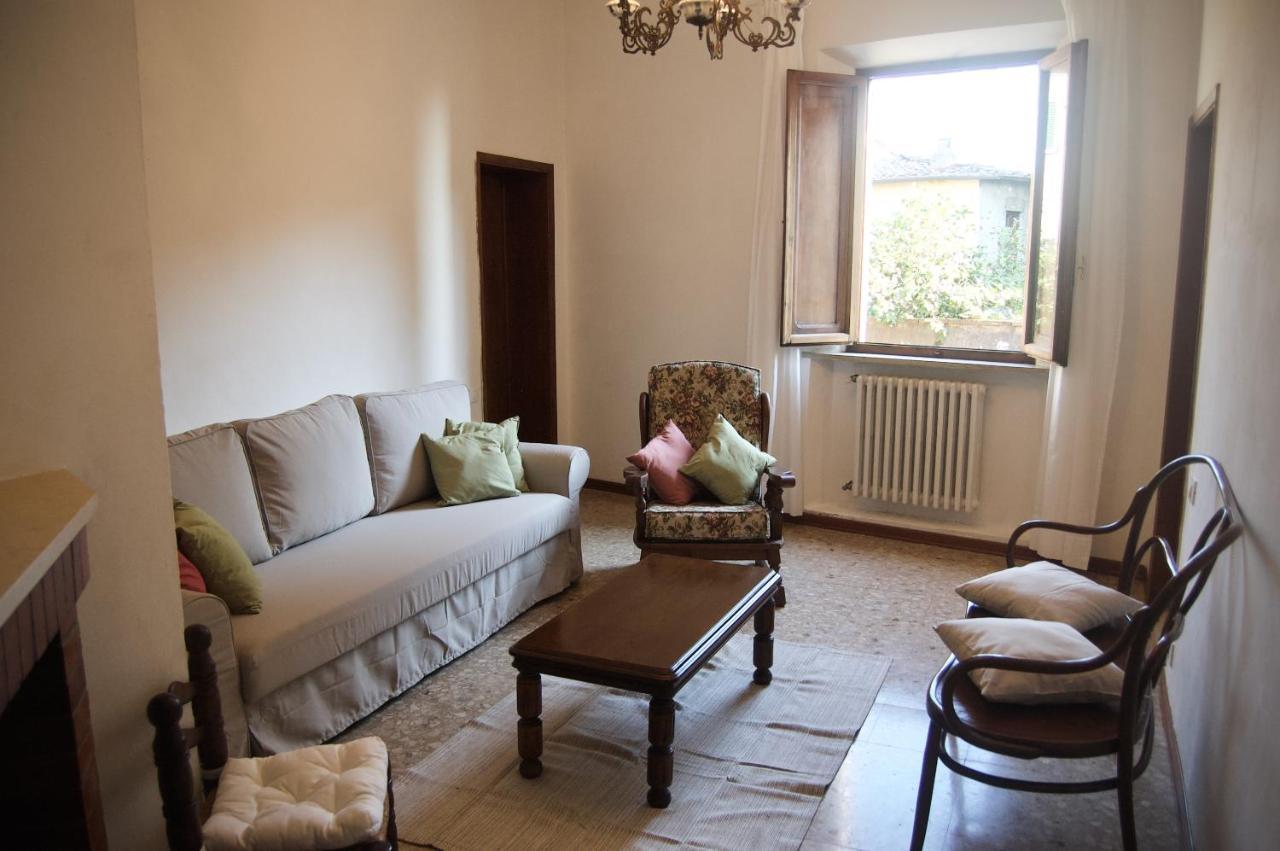 Casa Di Canfreo Lari Buitenkant foto